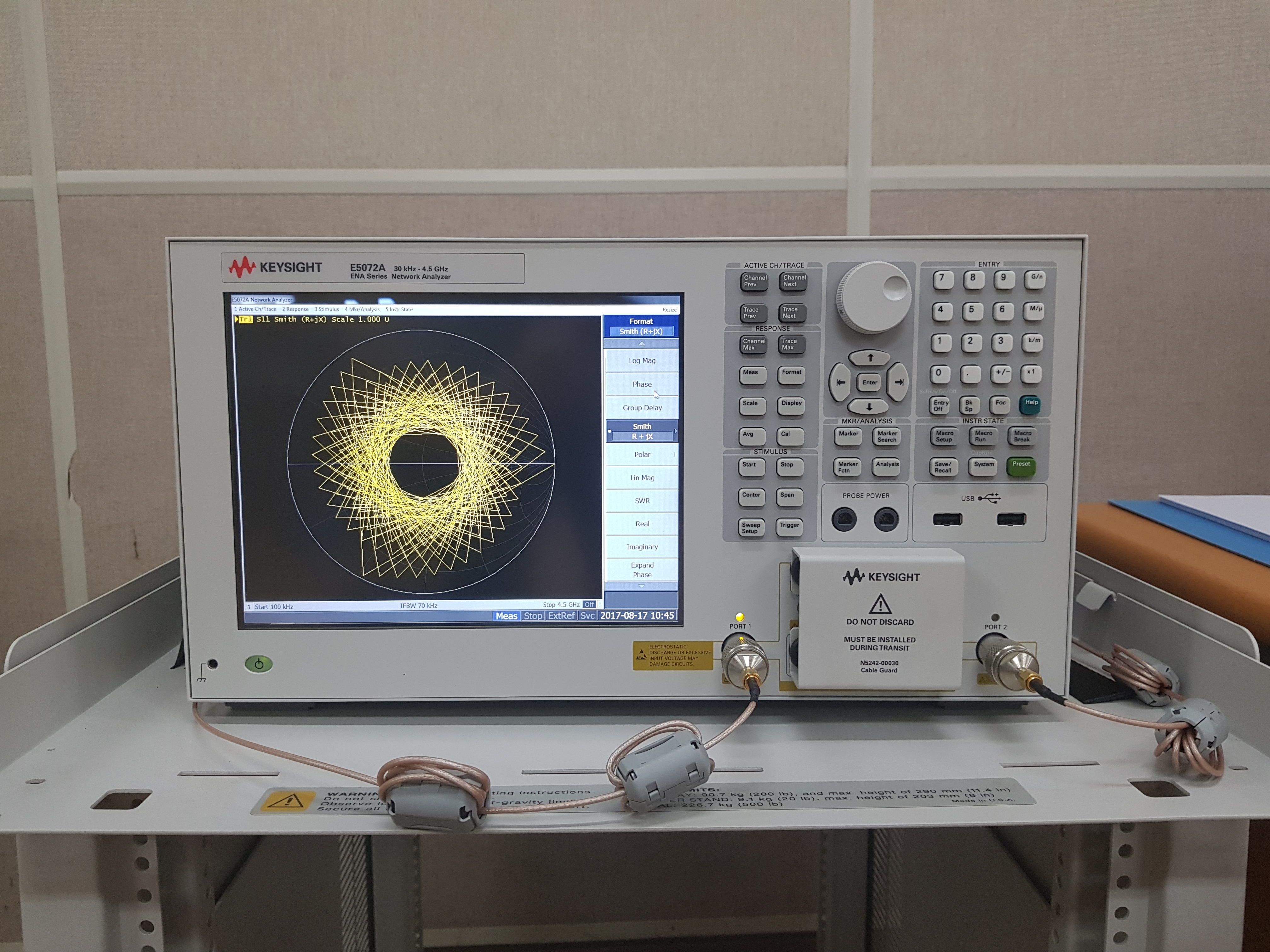 Network analyzer_E5072A_Keysight.jpg